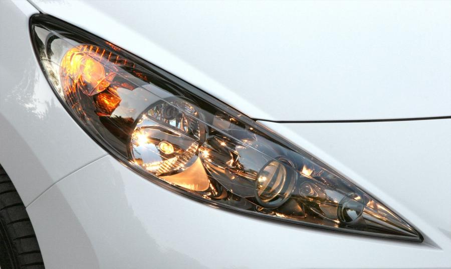  Peugeot 207 GTi THP 175 2008 года  (фото 12 из 49)